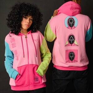 Cakeworthy Netflix's Squid Game color block hoodie with guard symbols NWOT Sz M